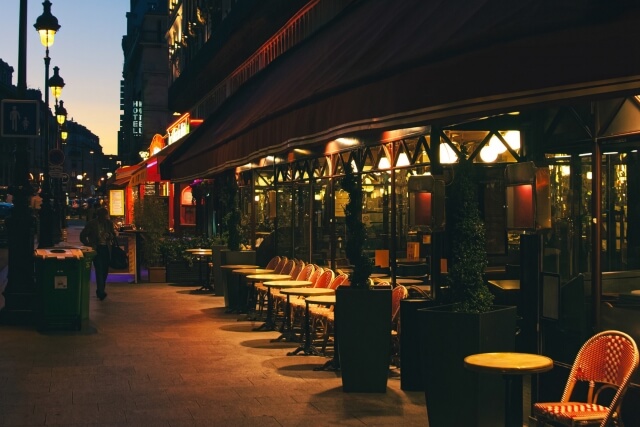 経営視点で選ぶ｜コストと安全性を両立する防水・防塵性能とは？